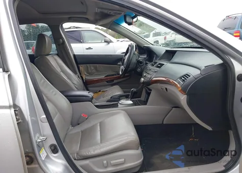 2011 Honda Accord 2.4 Ex-L z USA, uszkodzony, nr VIN 1HGCP2F87BA033335